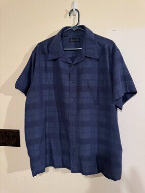 Milano Bay 2X short sleeve, Blue plaid dress shirt. very good shape